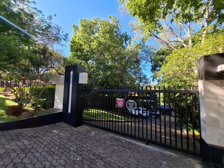 5 Bedroom Property for Sale in Protea Park North West